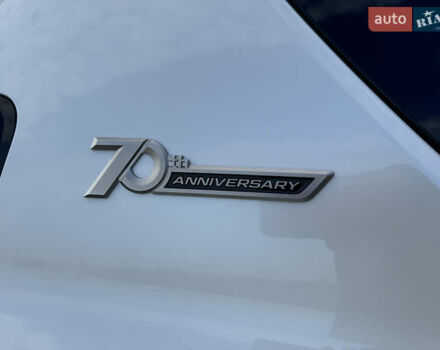 Белый Тойота Ленд Крузер Прадо, объемом двигателя 4 л и пробегом 22 тыс. км за 54999 $, фото 38 на Automoto.ua