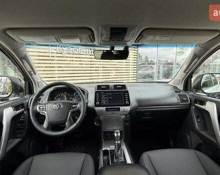 Белый Тойота Ленд Крузер Прадо, объемом двигателя 3.96 л и пробегом 78 тыс. км за 43500 $, фото 8 на Automoto.ua