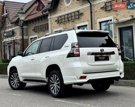 Белый Тойота Ленд Крузер Прадо, объемом двигателя 3.96 л и пробегом 43 тыс. км за 56500 $, фото 13 на Automoto.ua