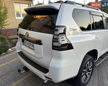 Белый Тойота Ленд Крузер Прадо, объемом двигателя 3.96 л и пробегом 80 тыс. км за 47500 $, фото 28 на Automoto.ua