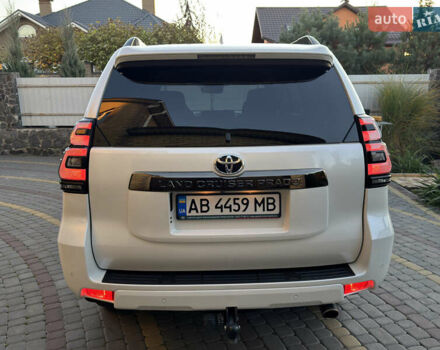 Белый Тойота Ленд Крузер Прадо, объемом двигателя 3.96 л и пробегом 80 тыс. км за 47500 $, фото 27 на Automoto.ua