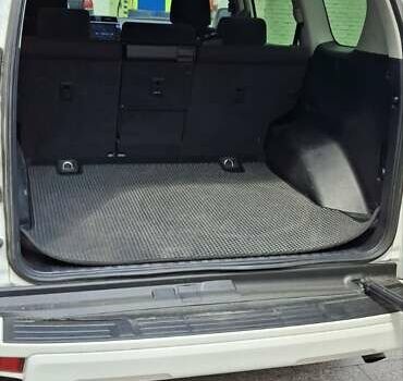 Белый Тойота Ленд Крузер Прадо, объемом двигателя 2.69 л и пробегом 73 тыс. км за 35000 $, фото 4 на Automoto.ua