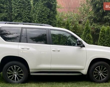 Білий Тойота Ленд Крузер Прадо, об'ємом двигуна 3.96 л та пробігом 15 тис. км за 55000 $, фото 14 на Automoto.ua