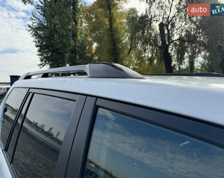 Белый Тойота Ленд Крузер Прадо, объемом двигателя 4 л и пробегом 22 тыс. км за 54999 $, фото 45 на Automoto.ua