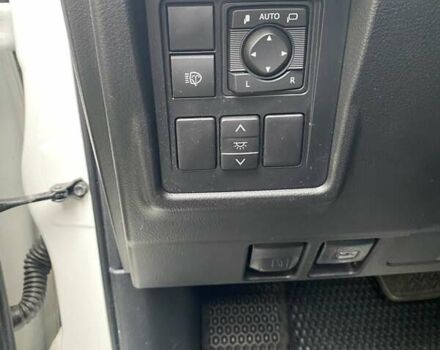 Білий Тойота Ленд Крузер Прадо, об'ємом двигуна 3.96 л та пробігом 15 тис. км за 55000 $, фото 8 на Automoto.ua