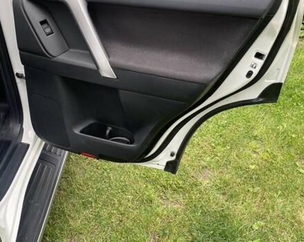 Білий Тойота Ленд Крузер Прадо, об'ємом двигуна 3.96 л та пробігом 15 тис. км за 55000 $, фото 2 на Automoto.ua