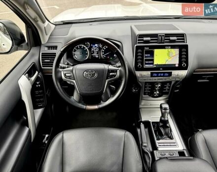 Белый Тойота Ленд Крузер Прадо, объемом двигателя 3.96 л и пробегом 43 тыс. км за 56500 $, фото 44 на Automoto.ua