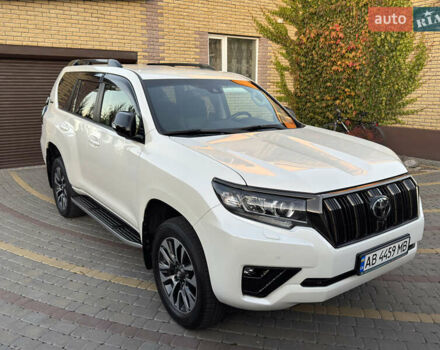 Белый Тойота Ленд Крузер Прадо, объемом двигателя 3.96 л и пробегом 80 тыс. км за 47500 $, фото 1 на Automoto.ua