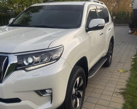 Белый Тойота Ленд Крузер Прадо, объемом двигателя 2.76 л и пробегом 28 тыс. км за 55500 $, фото 12 на Automoto.ua