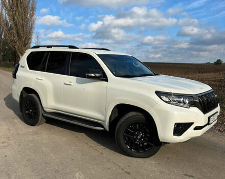 Белый Тойота Ленд Крузер Прадо, объемом двигателя 3.96 л и пробегом 134 тыс. км за 42900 $, фото 1 на Automoto.ua