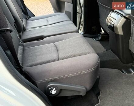 Белый Тойота Ленд Крузер Прадо, объемом двигателя 2.76 л и пробегом 37 тыс. км за 49900 $, фото 9 на Automoto.ua