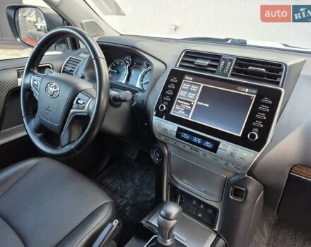 Белый Тойота Ленд Крузер Прадо, объемом двигателя 3.96 л и пробегом 71 тыс. км за 50900 $, фото 45 на Automoto.ua