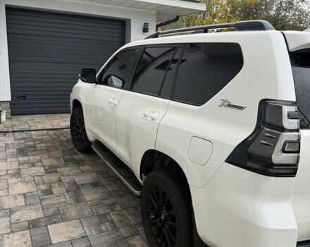 Білий Тойота Ленд Крузер Прадо, об'ємом двигуна 3.96 л та пробігом 174 тис. км за 44000 $, фото 2 на Automoto.ua