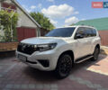 Білий Тойота Ленд Крузер Прадо, об'ємом двигуна 2.8 л та пробігом 9 тис. км за 55500 $, фото 1 на Automoto.ua
