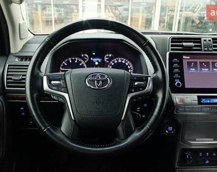 Белый Тойота Ленд Крузер Прадо, объемом двигателя 3.96 л и пробегом 39 тыс. км за 61819 $, фото 8 на Automoto.ua