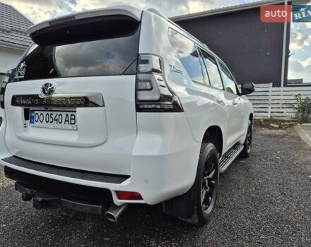 Белый Тойота Ленд Крузер Прадо, объемом двигателя 3.96 л и пробегом 71 тыс. км за 50900 $, фото 8 на Automoto.ua