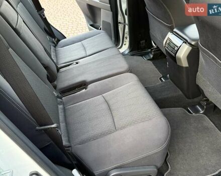 Белый Тойота Ленд Крузер Прадо, объемом двигателя 2.76 л и пробегом 37 тыс. км за 49900 $, фото 10 на Automoto.ua