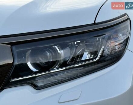 Белый Тойота Ленд Крузер Прадо, объемом двигателя 2.76 л и пробегом 37 тыс. км за 49900 $, фото 44 на Automoto.ua