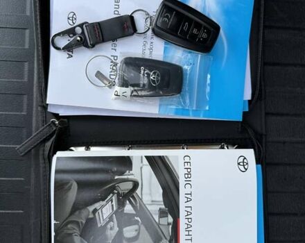 Белый Тойота Ленд Крузер Прадо, объемом двигателя 2.76 л и пробегом 37 тыс. км за 49900 $, фото 95 на Automoto.ua