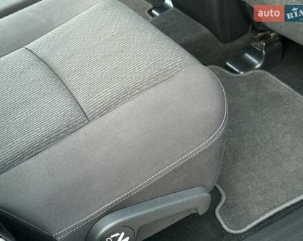 Белый Тойота Ленд Крузер Прадо, объемом двигателя 2.76 л и пробегом 37 тыс. км за 49900 $, фото 8 на Automoto.ua