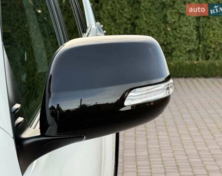 Белый Тойота Ленд Крузер Прадо, объемом двигателя 2.76 л и пробегом 37 тыс. км за 49900 $, фото 38 на Automoto.ua