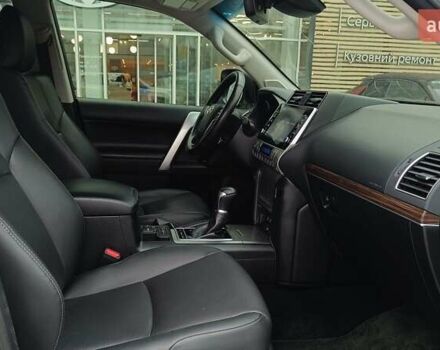 Белый Тойота Ленд Крузер Прадо, объемом двигателя 3.96 л и пробегом 39 тыс. км за 61819 $, фото 5 на Automoto.ua