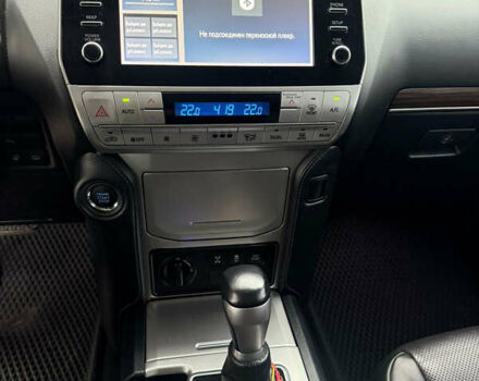 Білий Тойота Ленд Крузер Прадо, об'ємом двигуна 3.96 л та пробігом 174 тис. км за 44000 $, фото 5 на Automoto.ua