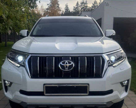 Белый Тойота Ленд Крузер Прадо, объемом двигателя 2.76 л и пробегом 28 тыс. км за 55500 $, фото 7 на Automoto.ua