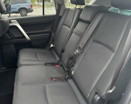 Белый Тойота Ленд Крузер Прадо, объемом двигателя 3.96 л и пробегом 28 тыс. км за 54500 $, фото 2 на Automoto.ua