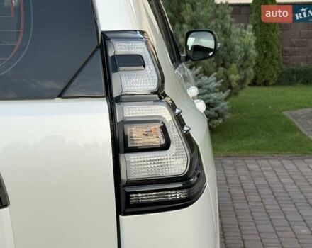 Белый Тойота Ленд Крузер Прадо, объемом двигателя 2.76 л и пробегом 37 тыс. км за 49900 $, фото 33 на Automoto.ua