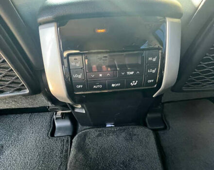 Белый Тойота Ленд Крузер Прадо, объемом двигателя 3.96 л и пробегом 134 тыс. км за 42900 $, фото 59 на Automoto.ua