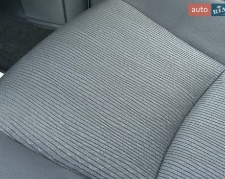 Белый Тойота Ленд Крузер Прадо, объемом двигателя 2.76 л и пробегом 37 тыс. км за 49900 $, фото 101 на Automoto.ua