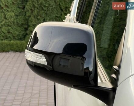 Белый Тойота Ленд Крузер Прадо, объемом двигателя 2.76 л и пробегом 37 тыс. км за 49900 $, фото 39 на Automoto.ua