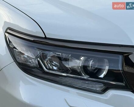 Белый Тойота Ленд Крузер Прадо, объемом двигателя 2.76 л и пробегом 37 тыс. км за 49900 $, фото 41 на Automoto.ua