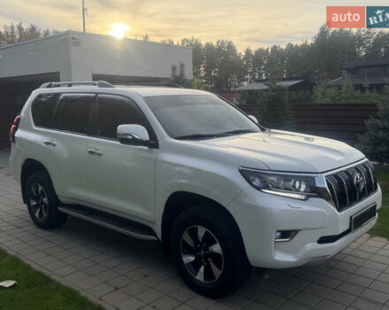 Белый Тойота Ленд Крузер Прадо, объемом двигателя 2.76 л и пробегом 28 тыс. км за 55500 $, фото 31 на Automoto.ua