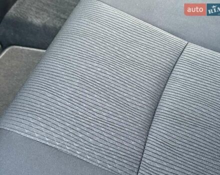 Белый Тойота Ленд Крузер Прадо, объемом двигателя 2.76 л и пробегом 37 тыс. км за 49900 $, фото 3 на Automoto.ua