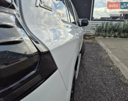 Белый Тойота Ленд Крузер Прадо, объемом двигателя 3.96 л и пробегом 71 тыс. км за 50900 $, фото 14 на Automoto.ua