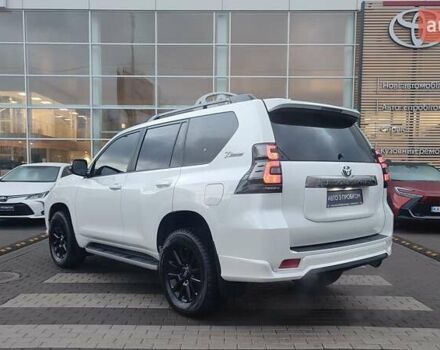Белый Тойота Ленд Крузер Прадо, объемом двигателя 3.96 л и пробегом 39 тыс. км за 61819 $, фото 1 на Automoto.ua