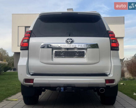 Белый Тойота Ленд Крузер Прадо, объемом двигателя 2.76 л и пробегом 28 тыс. км за 55500 $, фото 24 на Automoto.ua