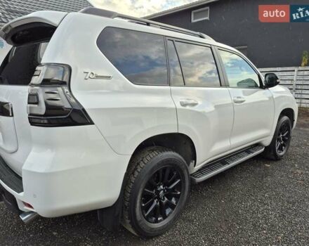 Білий Тойота Ленд Крузер Прадо, об'ємом двигуна 3.96 л та пробігом 73 тис. км за 50900 $, фото 9 на Automoto.ua