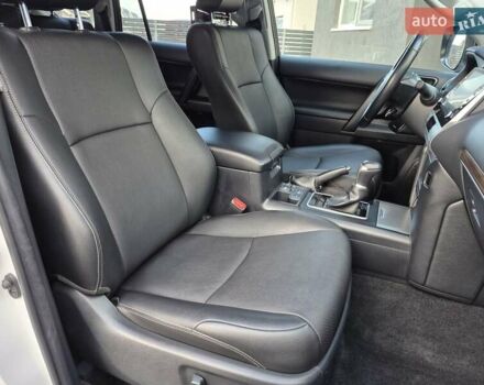 Белый Тойота Ленд Крузер Прадо, объемом двигателя 3.96 л и пробегом 71 тыс. км за 50900 $, фото 43 на Automoto.ua