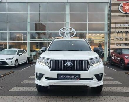 Белый Тойота Ленд Крузер Прадо, объемом двигателя 3.96 л и пробегом 39 тыс. км за 61819 $, фото 4 на Automoto.ua