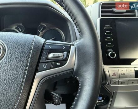 Белый Тойота Ленд Крузер Прадо, объемом двигателя 2.76 л и пробегом 37 тыс. км за 49900 $, фото 30 на Automoto.ua