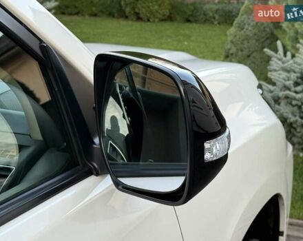 Белый Тойота Ленд Крузер Прадо, объемом двигателя 2.76 л и пробегом 37 тыс. км за 49900 $, фото 40 на Automoto.ua