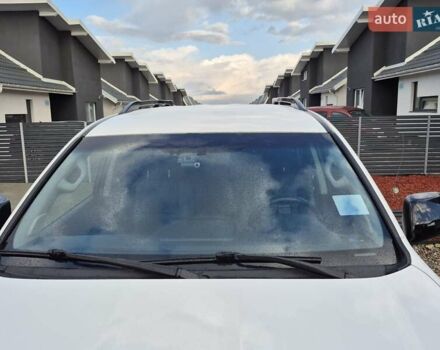 Белый Тойота Ленд Крузер Прадо, объемом двигателя 3.96 л и пробегом 71 тыс. км за 50900 $, фото 17 на Automoto.ua