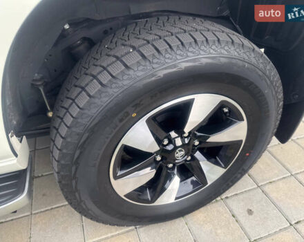 Белый Тойота Ленд Крузер Прадо, объемом двигателя 2.76 л и пробегом 28 тыс. км за 55500 $, фото 43 на Automoto.ua