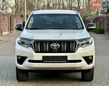 Белый Тойота Ленд Крузер Прадо, объемом двигателя 2.76 л и пробегом 37 тыс. км за 49900 $, фото 56 на Automoto.ua