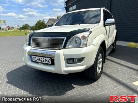 Білий Тойота Ленд Крузер Прадо, об'ємом двигуна 2.7 л та пробігом 237 тис. км за 13500 $, фото 1 на Automoto.ua