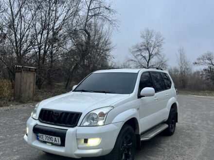 Тойота Ленд Крузер Прадо 2007 в Днепре (Днепропетровске) на Automoto.ua Белый Тойота Ленд Крузер Прадо, объемом двигателя 3.96 л и пробегом 258 тыс. км за 16000 $, фото 1 на Automoto.ua