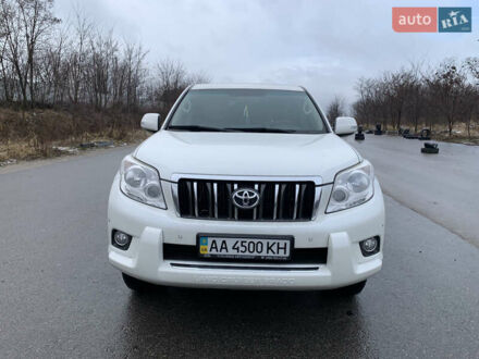 Тойота Ленд Крузер Прадо 2010 в Киеве на Automoto.ua Белый Тойота Ленд Крузер Прадо, объемом двигателя 2.7 л и пробегом 114 тыс. км за 20700 $, фото 1 на Automoto.ua